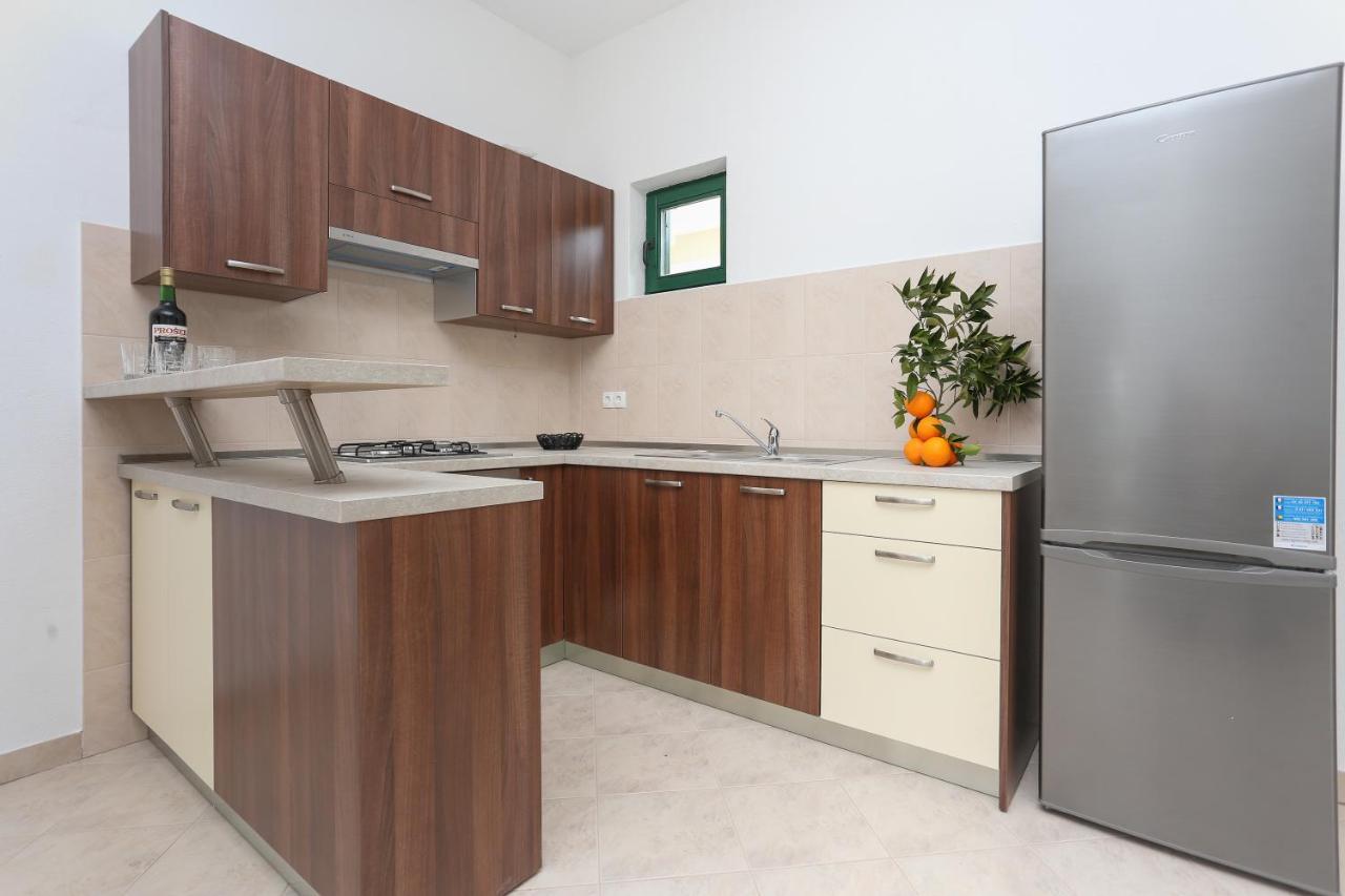 Apartments Marinero Трогір Екстер'єр фото