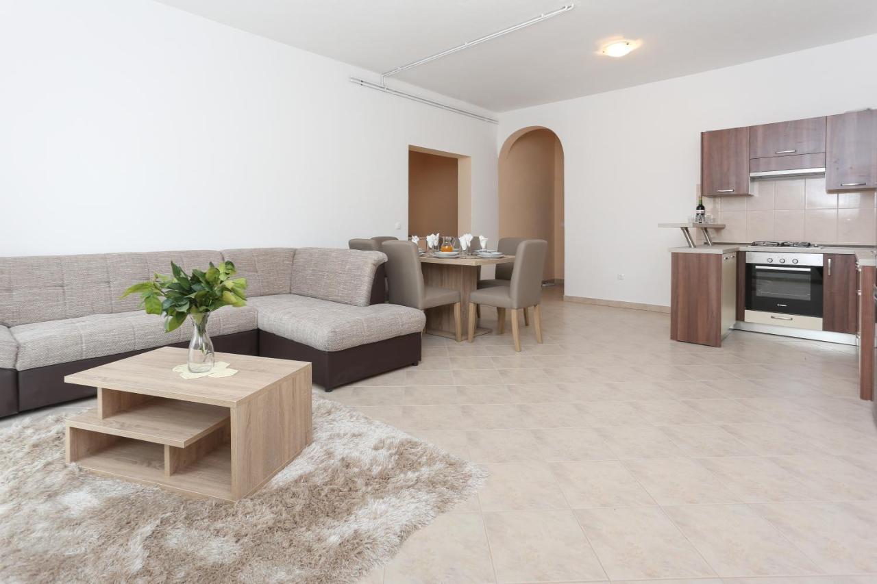Apartments Marinero Трогір Екстер'єр фото