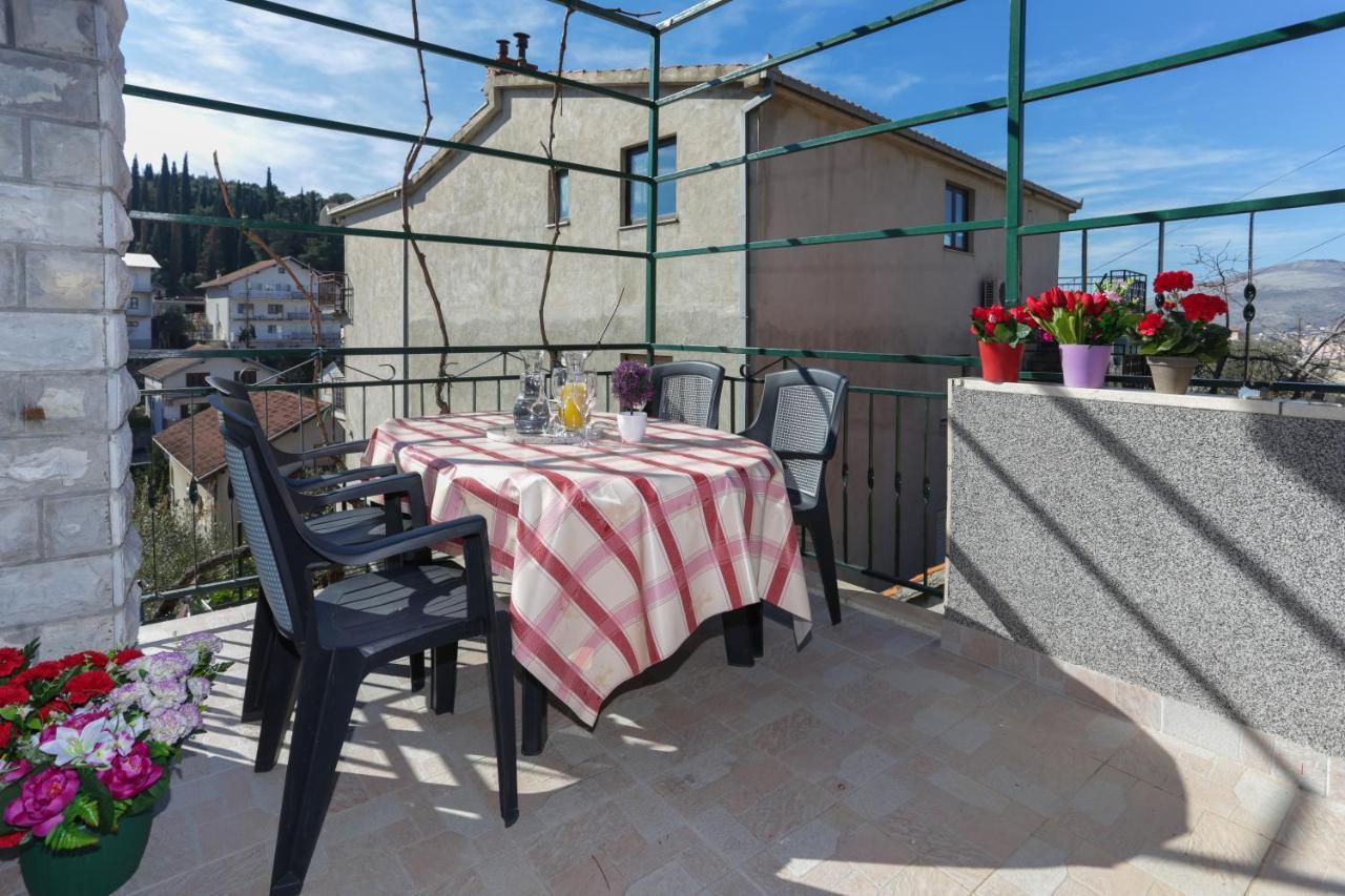 Apartments Marinero Трогір Екстер'єр фото