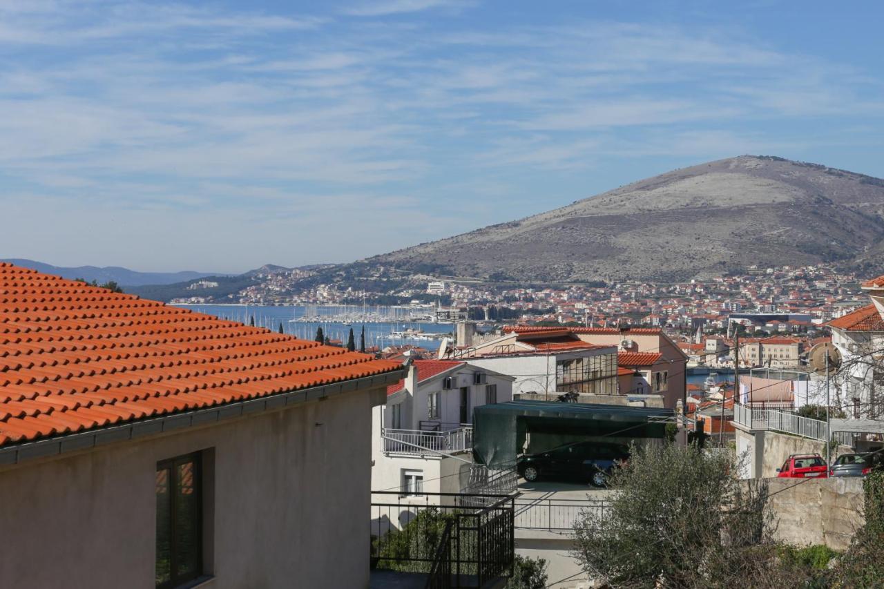Apartments Marinero Трогір Екстер'єр фото